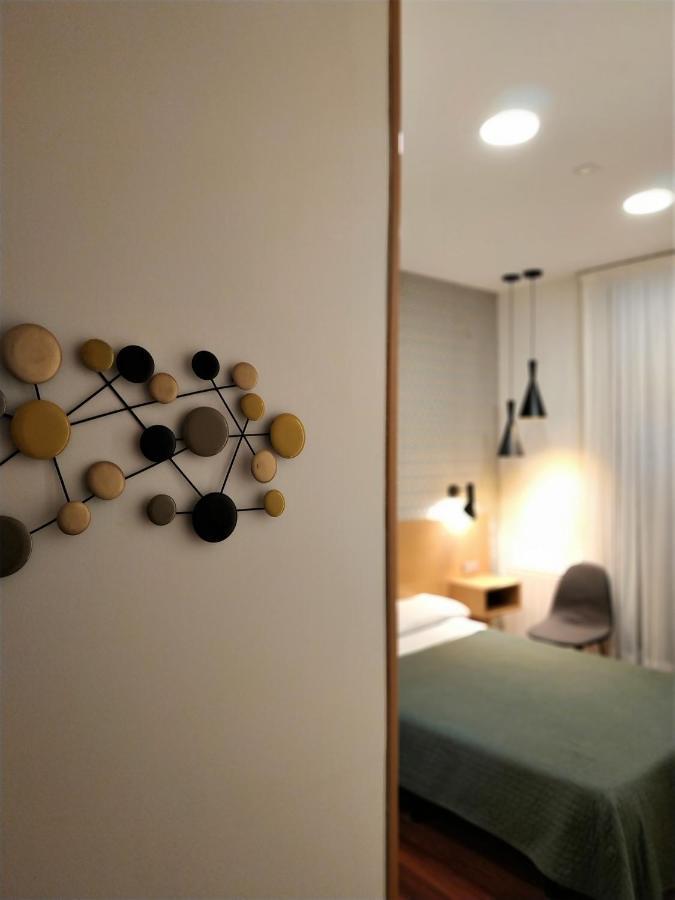 Roquefer Bilbao Central Rooms Buitenkant foto